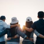 Pertemanan Orang Dewasa Membangun Hubungan Bermakna